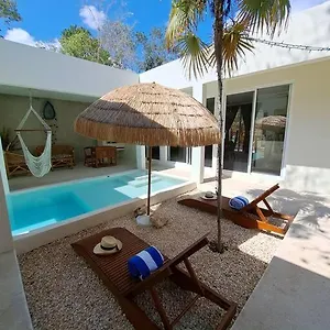 villa-kuxtah-beautiful-bungalow-with-private-pool.tulum-hotels.net/