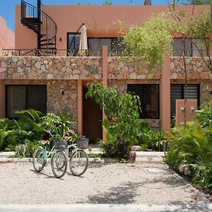 casa-en-la-selva.tulum-hotels.net/